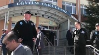 Kantor berita Turki, Dogan News Agency, melaporkan bahwa pelaku penembakan yang disebut sebagai seorang peneliti di kampus itu, telah ditahan setelah berusaha kabur. (Foto: Dok. Euronews)