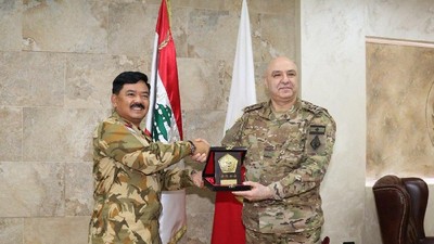 Heboh Kunjungan Panglima TNI ke Lebanon karena Hoax Bendera Terbalik
