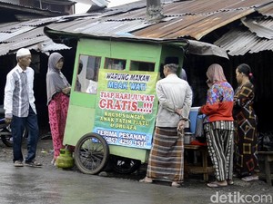 Sarapan Nasi Megono Gratis Tiap Jumat untuk Duafa di Pekalongan