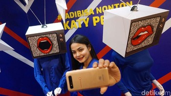 Smartphone 4G ini menggunakan prosesor Quad Core 1.3 Ghz dengan RAM 1GB serta ROM 8GB. Khusus untuk Xtream 1 PLUS, terdapat fitur Dual 4G ON. 