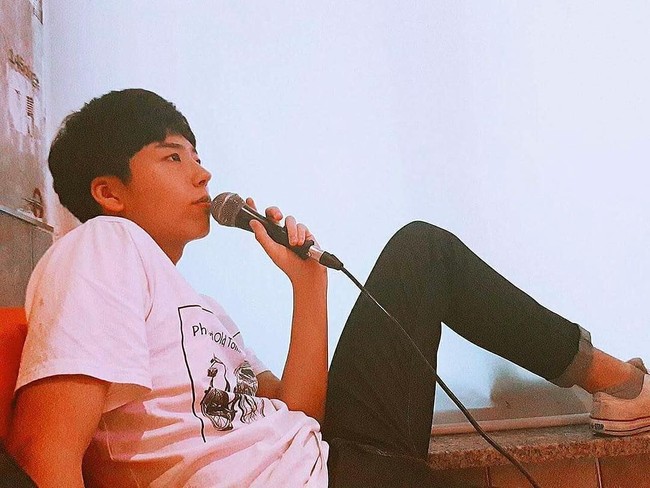 Kim Min Seo hanyalah seorang siswa SMA, tetapi ia sudah memiliki lebih dari 45 ribu pengikut Instagram, karena perangainya yang mirip Park Bo Gum. Foto: Instagram