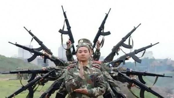 Sisi Humoris Para Tentara dalam Jepretan Kamera