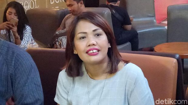 Ely Sugigi bicara Mak Vera hobi judi