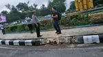 Penampakan Mobil Terbang yang Nyungsep ke Kolam di Pontianak