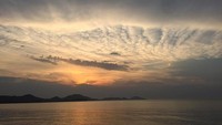 Maria paling suka mengupload foto-foto yang bertemakan alam. Salah satunya, suasana senja seperti ini (_kotikova.m_/Instagram)