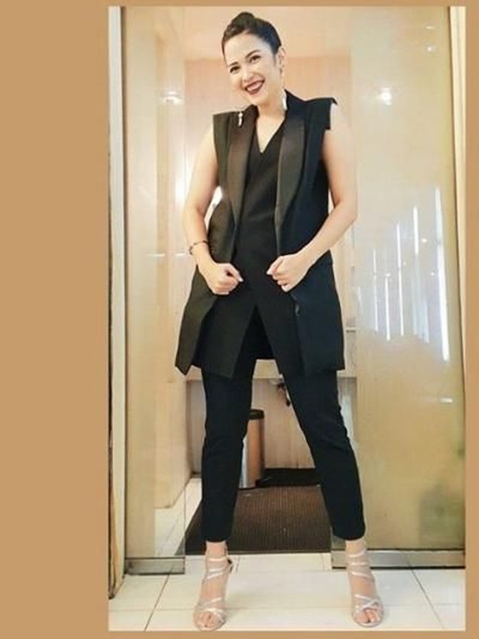 Dinda Kanya Dewi dari instagram pribadinya.