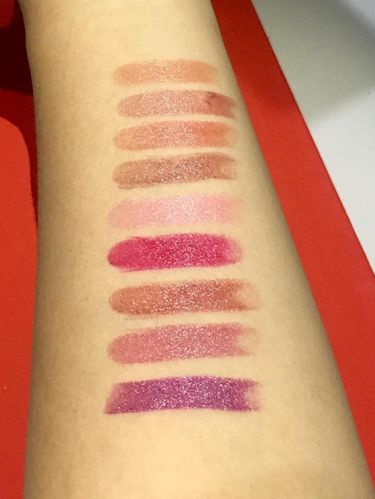 Lipstik Berbentuk Gel dari Revlon yang Mengandung Hyaluronic Acid