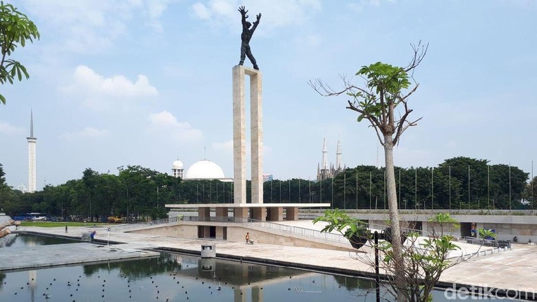 Melihat Wajah Baru Lapangan Banteng Yang Hampir Rampung