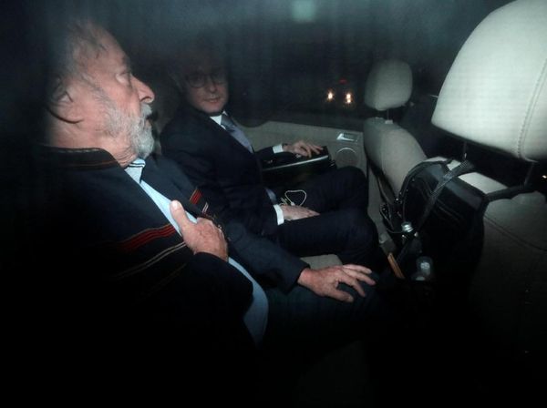 Foto: Eks Presiden Brasil yang Diminta Serahkan Diri dalam 24 Jam