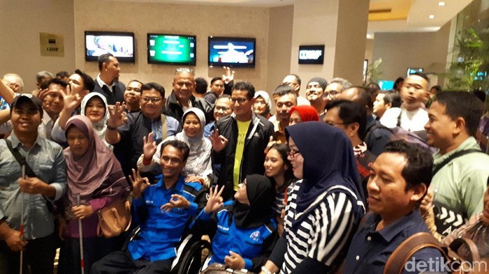 Nonton Moonrise Over Egypt, Sandi Kenang Kisah Kakek Anies