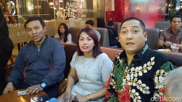 Sempat Berdamai, Ely Sugigi dan Lucinta Luna Masih Tegang
