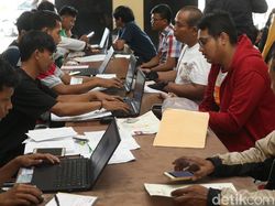 Driver Uber Menyerahkan Diri Gabung Grab