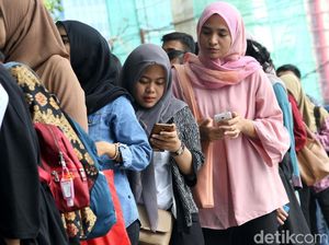 Pencari Kerja di Indonesia Career Expo Membludak