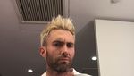Ini Bukti Kalau Adam Levine Doyan Ngopi dan Bisa Masak!