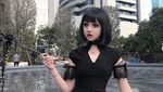 Foto: Wanita Cantik Seperti Boneka yang Suka Traveling