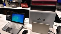 Logo Vaio merepresentasikan aspek analog dan digital komputer. Tulisan VA itu seperti gelombang analog, sementara IO merupakan binary code 1 dan 0. Istimewa/CNN.