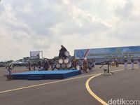 Atraksi Marching Band dan Tari Buka Pesta Rakyat HUT TNI AU
