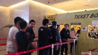 Penonton sudah datang ke lokasi acara sejak siang hari. Foto: Local Stand Up Day (saras/detikhot)