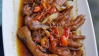 Kalau ceker yang ini kayaknya pedas campur manis nih. Sepiring ceker ini enak dimakan langsung ataupun dijadikan lauk pelengkap makan. Yummy! Foto: Instagram