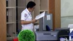 Polisi Geledah Kantor Abu Tours di Jakarta