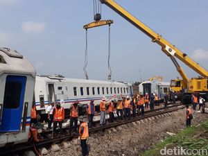 Video Suasana Evakuasi KA Sancaka