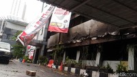 Hanya satu lantai yang terbakar di gedung ini (Foto: Samsudhuha Wildansyah/detikcom).