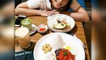 Intip Momen Seru Keluarga Marissa Haque Saat Nikmati Makanan