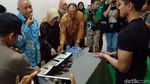 Begini Keseruan Kaesang Pangarep Saat Buka Cabang ke 14 Sang Pisang