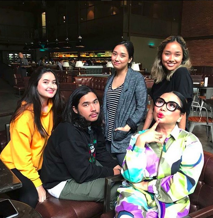 Cantiknya Stephanie, Putri Titi DJ yang Beranjak Dewasa - Foto 2