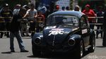 Mobil Klasik VW Adu Cepat di Surabaya