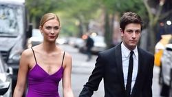 Deretan Selebriti yang (Pernah) Pacaran atau Nikah Sama Orang Supertajir Deretan Selebriti yang (Pernah) Pacaran atau Nikah Sama Orang Supertajir