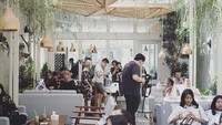  Begini suasana Sydwic Cafe saat sedang ramai. Kamu tertarik nggak mampir ke sini? Foto: Instagram @sydwic