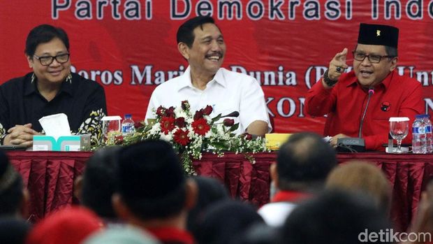 Luhut di acara PDIP / 