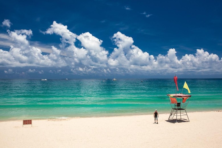 Menelusuri Tianya Haijiao, Pantai Paling Ujung di China Menelusuri Tianya Haijiao, Pantai Paling Ujung di China
