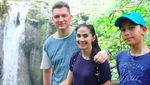 Foto: Maudy Koesnaedi & Air Terjun Favorit Putri Diana