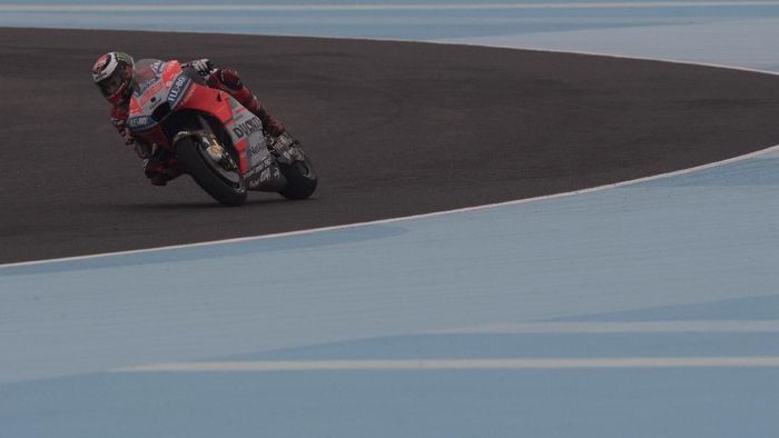Aksi Jorge Lorenzo di sesi kualifikasi MotoGP Argentina 2018. (Foto: Photo by Mirco Lazzari gp/Getty Images) Aksi Jorge Lorenzo di sesi kualifikasi MotoGP Argentina 2018. (Foto: Photo by Mirco Lazzari gp/Getty Images)