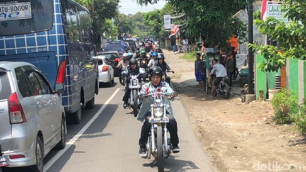 Jokowi dan rombongannya 