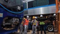  Satu rangkaian kereta tersebut akan menjadi uji coba yang pertama MRT Jakarta. (twitter @mrtjakarta).