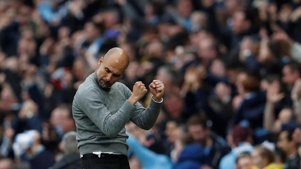 Pep Guardiola mencatatkan sukses di kompetisi domestik pada musim kedua bersama Manchester City.