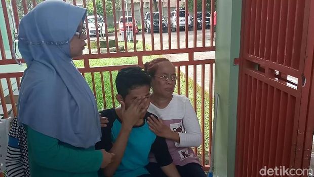 Keluarga Korban ke-11 yang Tewas Miras Oplosan Histeris di RS