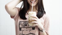 Bahkan, Melody Jkt48 juga mampir ke kafe ini nih. Kira-kira minuman apa ya yang dipesan Melody? Foto: Instagram @jkt48melodynl