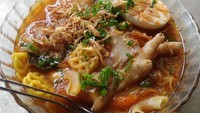  Seblak ramen ladanya super pedes., dari asli cabe, tulis cau.bar. Kamu ngiler nggak nih liat seblak pedas seperti ini? Foto: Instagram cau.bar