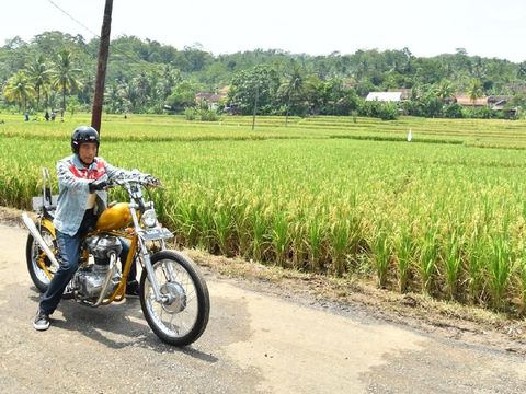 Jaket jokowi saat touring