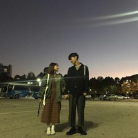 Keduanya menikah saat usia Young Ki 20 tahun dan Se Young 18 tahun. Pasangan muda ini kadang bikin baper netizen yang juga ingin menikah muda.  Foto: dok. Instagram