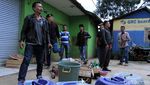 Keluarga Korban Miras Oplosan di Cicalengka Tak Kuasa Menahan Tangis