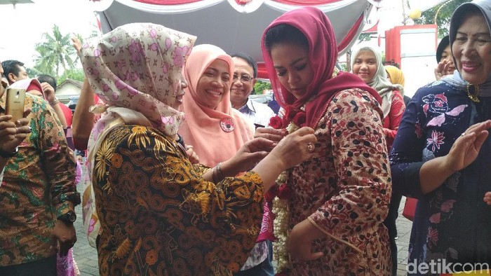 Kampanye di Blitar, Puti Guntur Ambil Suara Perempuan