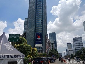 Warga Panik dengar Gedung Roboh di CFD Thamrin, Ini Faktanya