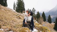 Kawa putra penyanyi Andien tumbuh semakin besar. Kini Kawa sudah berusia satu tahun. (instagram Andien/sweet escape)