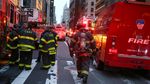 Foto: Asap Membubung dari Trump Tower yang Kebakaran
