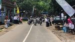 Gaya Jokowi Naik Chopper Emas dan Jadi Captain Touring